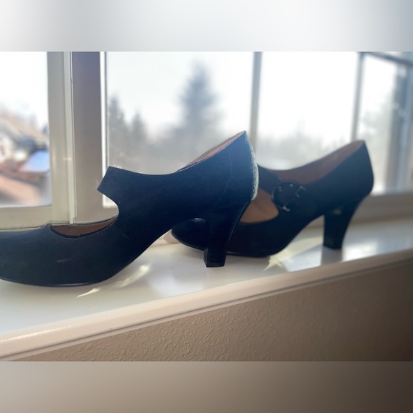 Paula Style Velvet Pumps - Picture 4 of 5